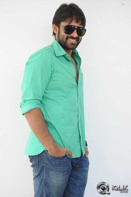 Sai-Dharam-Tej-Interview-About-Pilla-Nuvvu-Leni-Jeevitham